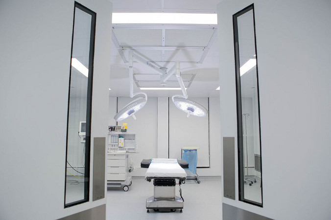 Salle de soins de la clinique de chirurgie esthétique Clinique K